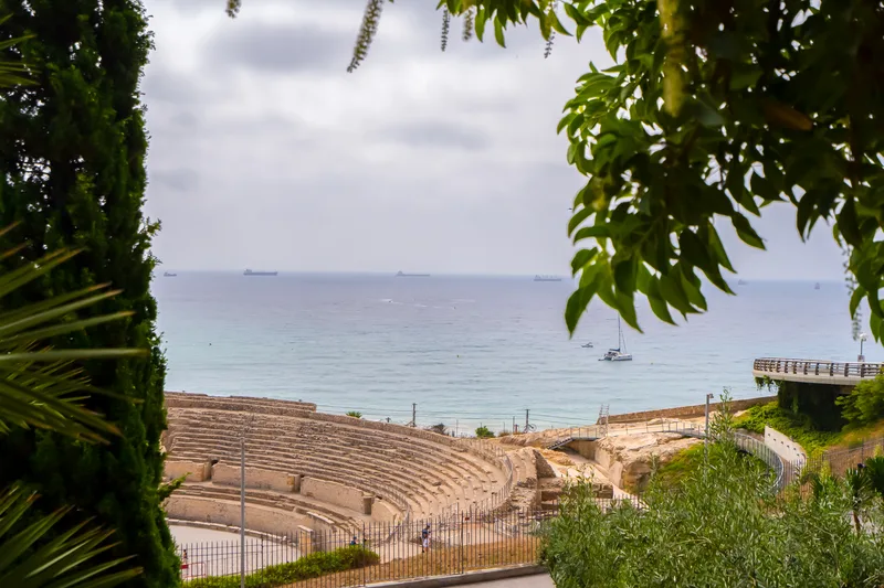 Anfiteatro romano de Tarragona junto al mar Mediterráneo, Patrimonio de la Humanidad UNESCO