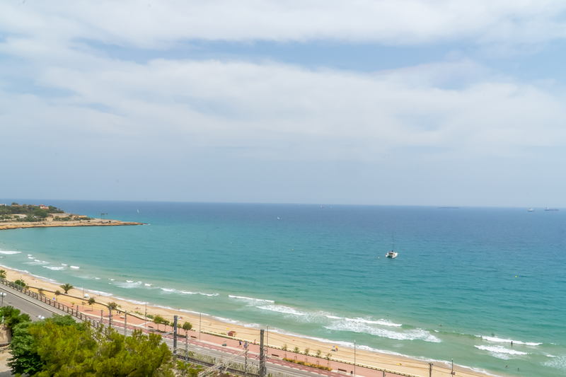 Platja del Miracle, Tarragona — La playa céntrica, a 5 min de la Part Alta
